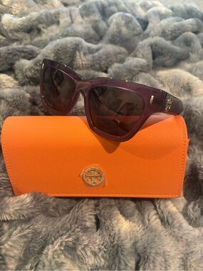 Tory Burch Purple Cat-Eye Sunglasses with Orange Logo Case